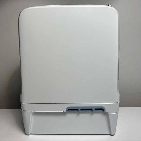 Inogen One G5 Portable Oxygen Concentrator with Carrying Case and BA-516 Battery - Picture 7 of 13